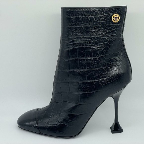 CHANEL 19A Métiers d'Art Paris Croc Embossed Booties Ankle Boots Heels - Picture 1 of 14